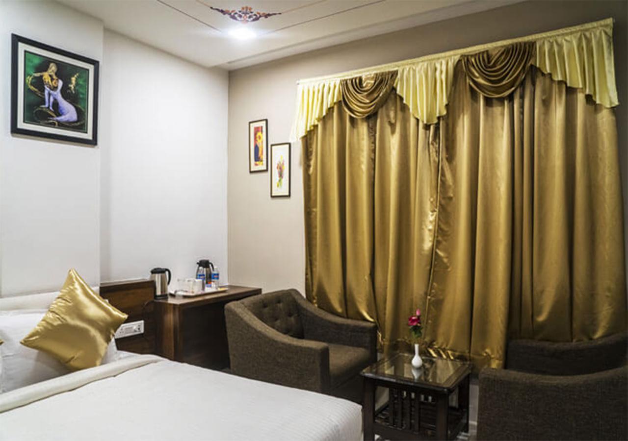 Hotel Kingfisher Udaipur Buitenkant foto