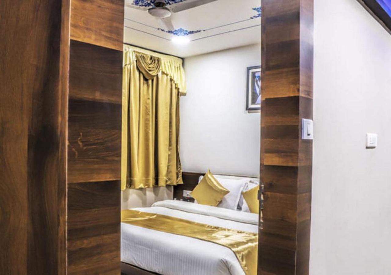 Hotel Kingfisher Udaipur Buitenkant foto